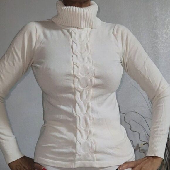 attention Sweaters - White Long Sleeve Cable Knit Turtleneck Sweater Size S